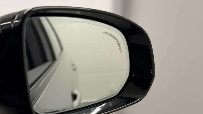 Volvo XC60 B4 PLUS DARK REZERVACE 2.0 Plus