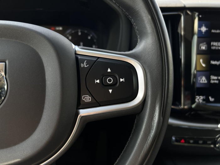 Volvo XC60 B4 AWD MOMENTUM Aut 1.maj. 2.0 Momentum