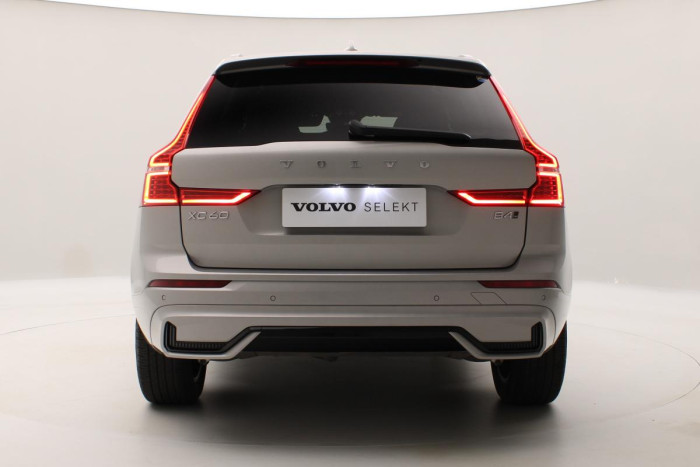Volvo XC60 B4 AWD PLUS AUT REZERVACE