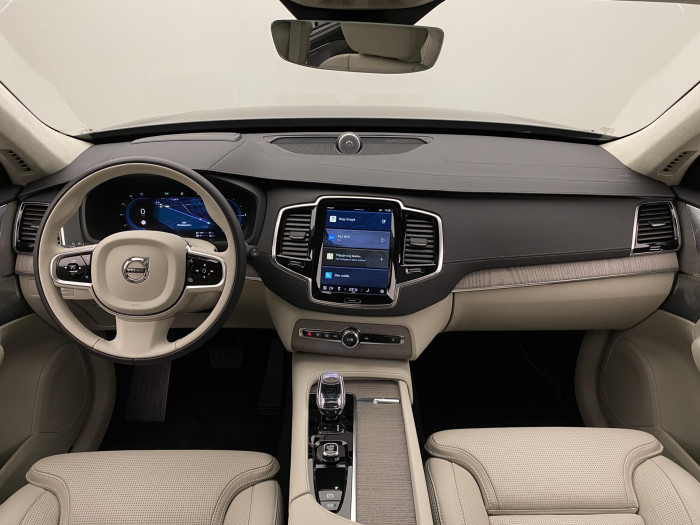 Volvo XC90 T8 AWD DARK ULTRA AUT CZ 1.maj