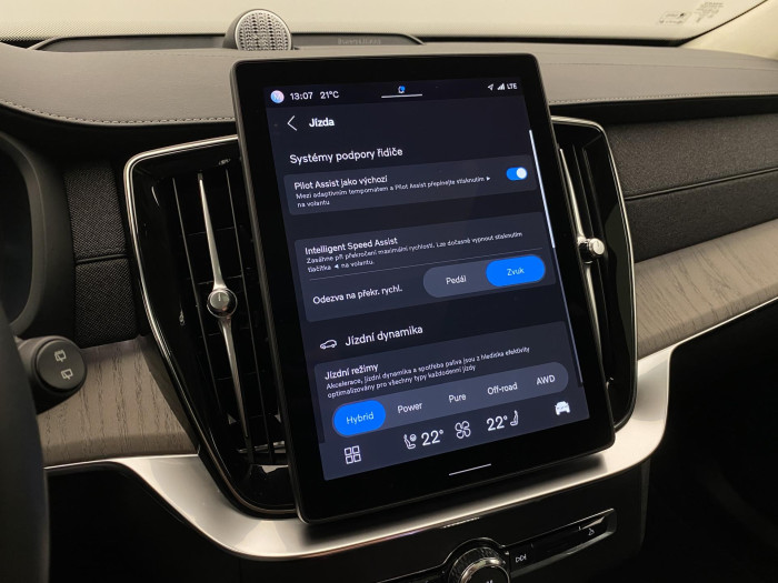 Volvo XC90 T8 AWD RECHARGE DARK ULTRA