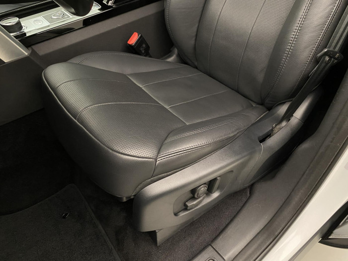 Land Rover Discovery TD6 HSE AWD AUT CZ 3.0 TD