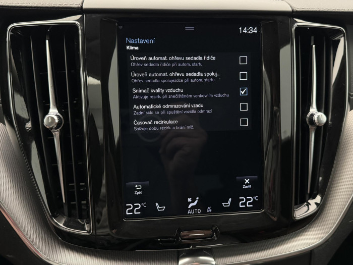 Volvo XC60 T5 AWD INSCRIPTION AUT CZ