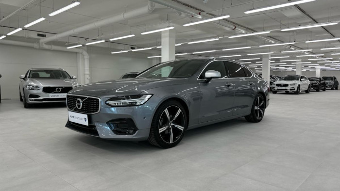 Volvo S90 D4 AWD R-DESIGN AUT REZERVACE 2.0 d