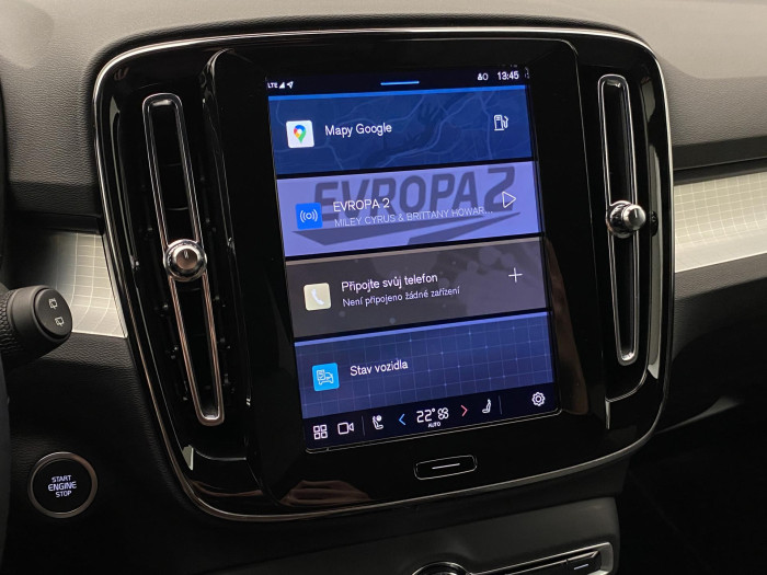 Volvo XC40 B3 DARK PLUS AUT CZ