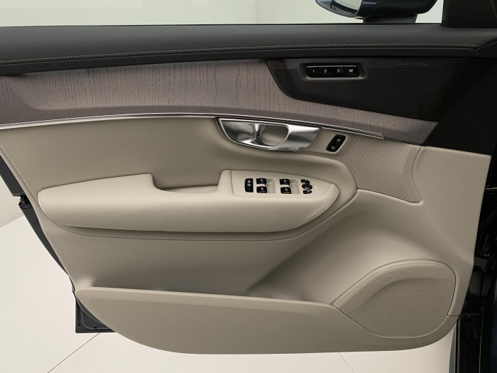 Volvo XC90 T8 AWD RECHARGE BRIGHT PLUS 7m