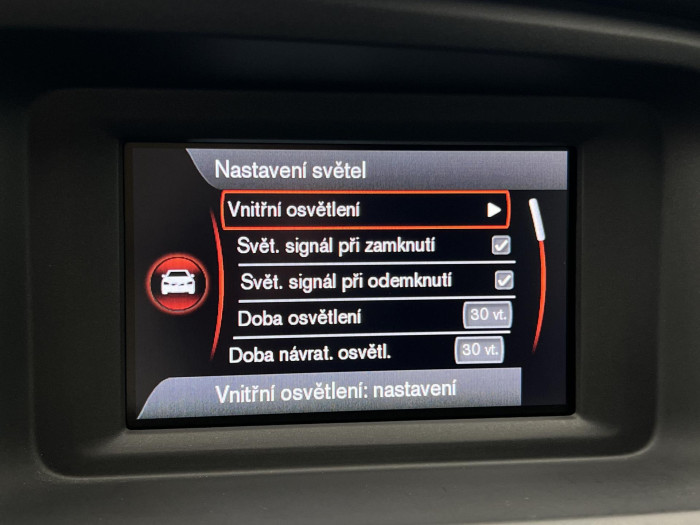 Volvo V40 T2 MOMENTUM AUT CZ 1.5 Momentum