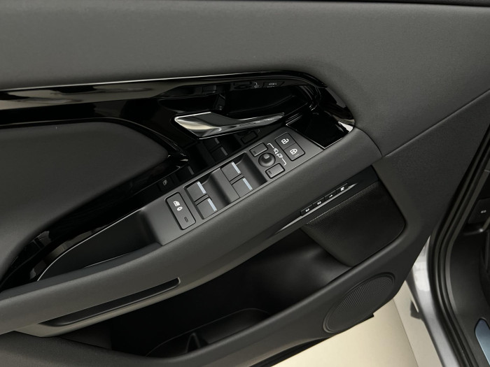 Land Rover Range Rover Evoque P270e DYNAMIC SE AWD AUT 1.5 Dynamic SE