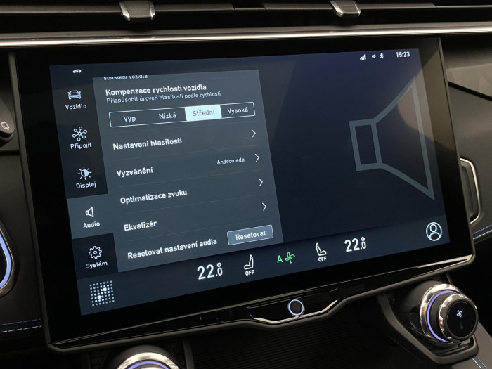 Lynk & Co 01 PHEV DCT AUT 1.maj