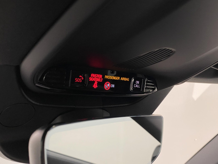 Volvo XC90 B5 AWD R-DESIGN AUT CZ