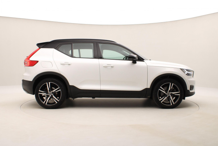 Volvo XC40 T5 R-DESIGN TWIN ENGINE AUT