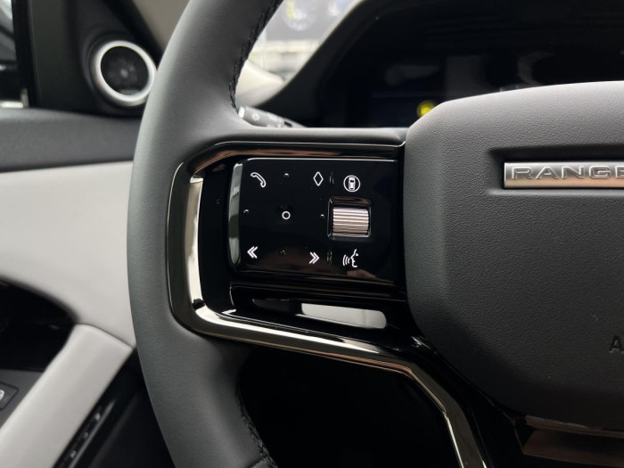 Land Rover Range Rover Evoque P250 DYNAMIC SE AWD Aut 2.0 Dynamic SE