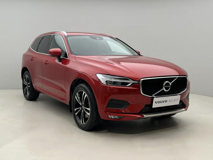 Volvo XC60 B5 AWD MOMENTUM AUT 2.0 Momentum