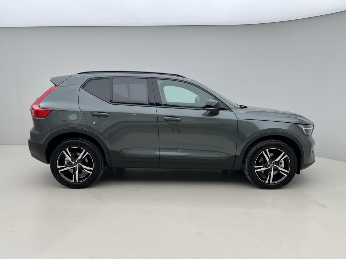 Volvo XC40 B3 DARK PLUS AUT