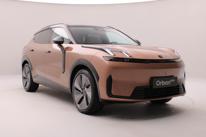 Lynk & Co 08 MORE PHEV