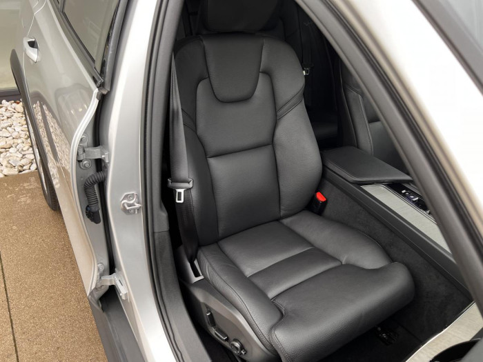 Volvo V60 CROSS COUNTRY B4 AWD Aut 1.maj