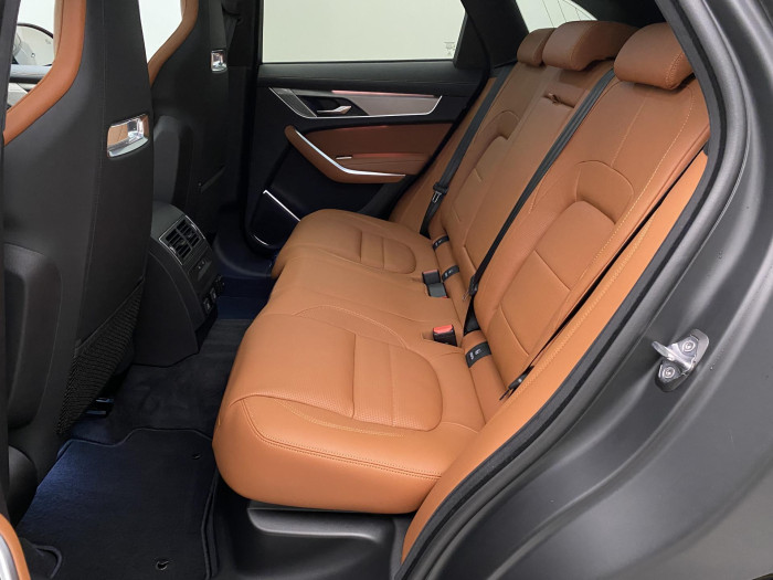 Jaguar F-Pace D300 R-DYNAMIC HSE REZERVACE 3.0 d Dynamic