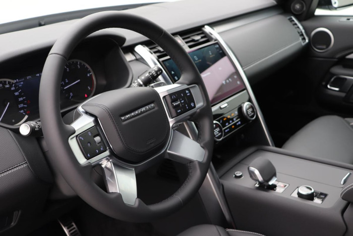 Land Rover Discovery D250 R-DYNAMIC SE REZERVACE 3.0 d Dynamic SE