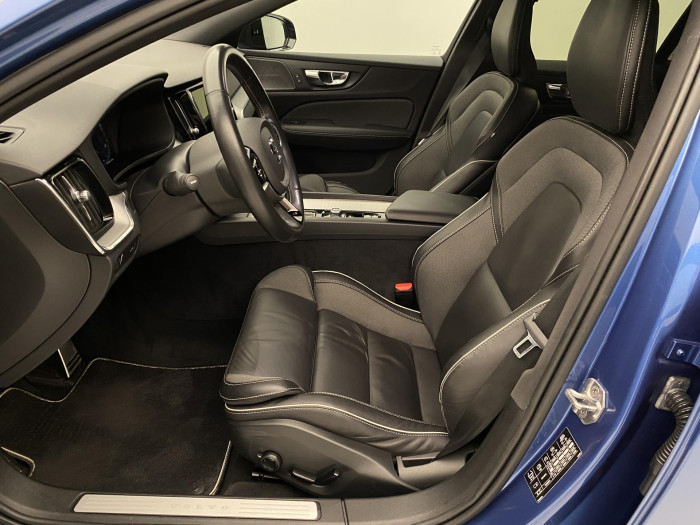 Volvo V60 B5 R-DESIGN AUT CZ