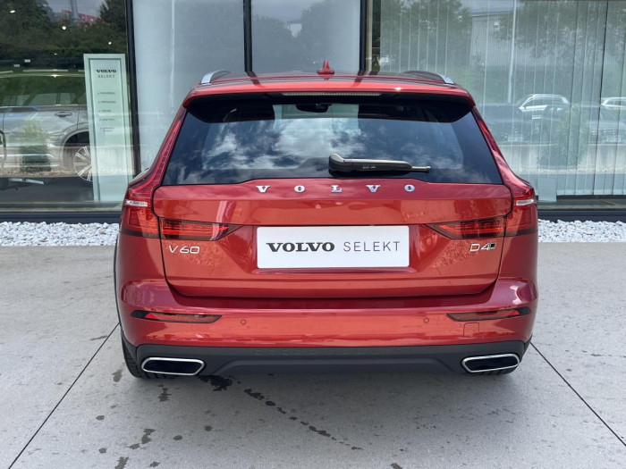 Volvo V60 CROSS COUNTRY D4 AWD Aut 1.maj 2.0 d