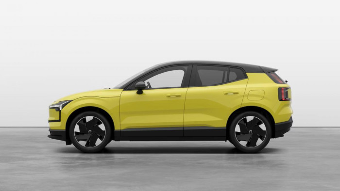 Volvo EX30 PURE ELECTRIC AWD TWIN PLUS