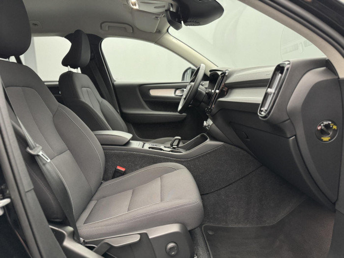 Volvo XC40 T3 MOMENTUM CZ 1.maj 1.5 Momentum