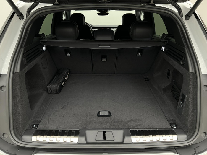 Land Rover Range Rover Sport D300 DYNAMIC SE AWD Aut 3.0 d Dynamic SE