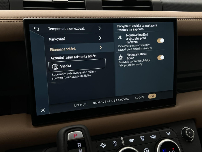 Land Rover Defender 110 D300 X-DYN. HSE REZERVACE 3.0 d