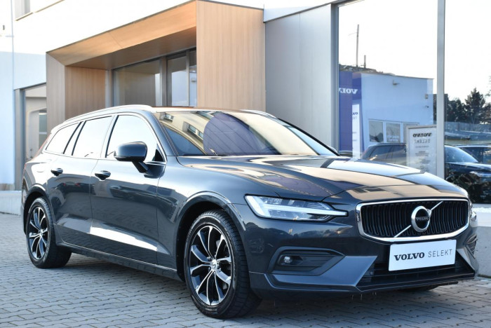 Volvo V60 D3 MOMENTUM AUT REZERVACE 2.0 d Momentum