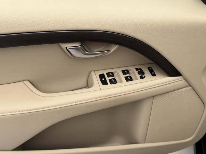 Volvo XC70 D4 AWD SUMMUM AUT 2.4 d Summum