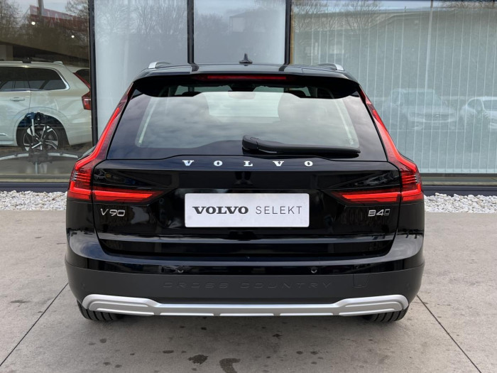 Volvo V90 CROSS COUNTRY B4 AWD PLUS Aut