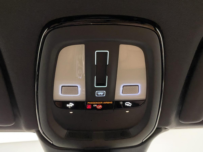 Volvo XC60 T6 AWD AT RECHARGE BRIGHT PLUS 2.0 AT Plus