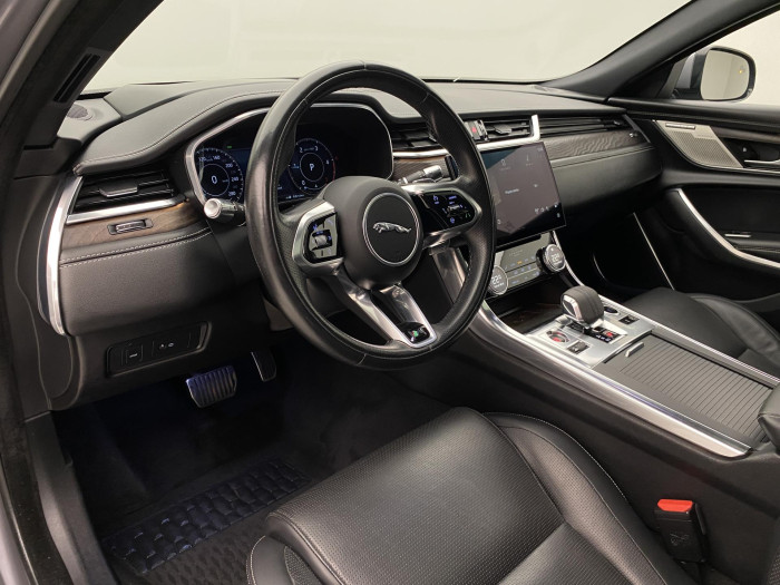 Jaguar XF D200 R-DYNAMIC SE AWD AUT 2.0 d Dynamic SE