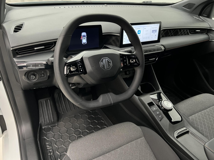 MG MG3 ESSENTIAL Hybrid+ AUT CZ