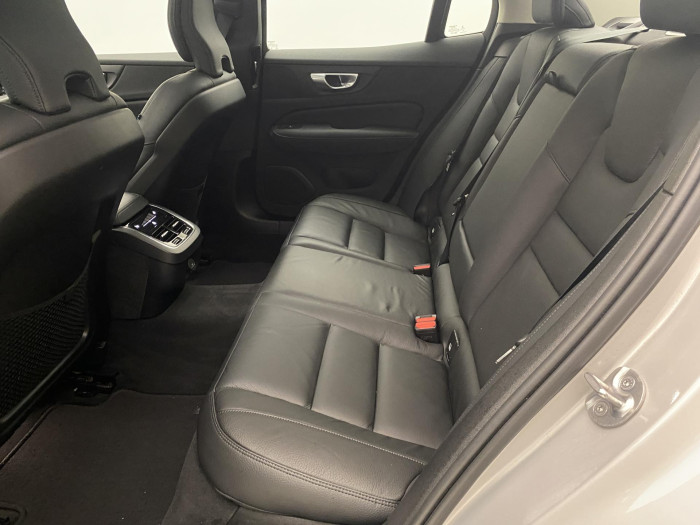 Volvo S60 B5 AWD ULTIMATE DARK AUT CZ