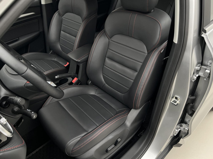 MG ZS EMOTION PLUS 1.5DVVT CZ 1.maj.