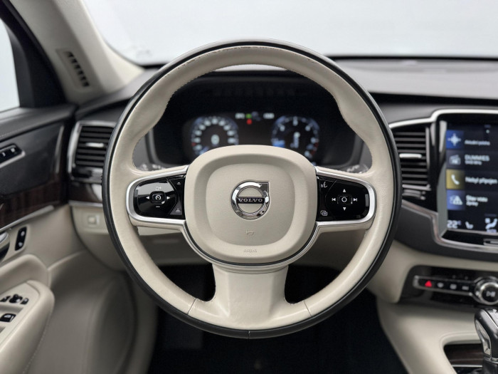 Volvo XC90 D5 AWD INSCRIPTION  CZ 1.maj 2.0 d