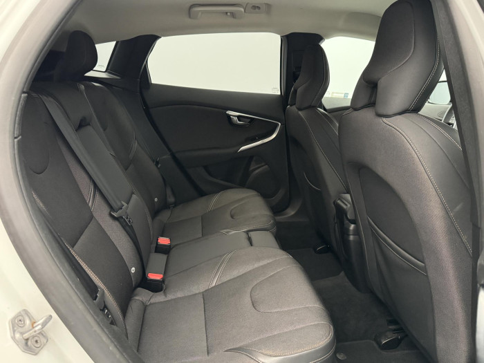 Volvo V40 CC T4 AWD MOMENTUM AUT 2.0 CC CC Momentum