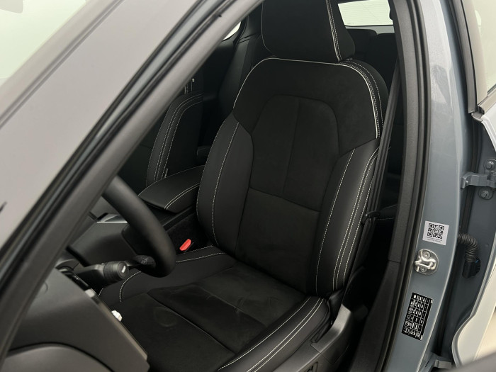 Volvo C40 RECHARGE TWIN MOTOR 1.maj.