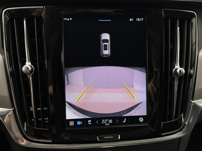 Volvo V90 CC B4 AWD PLUS REZERVACE