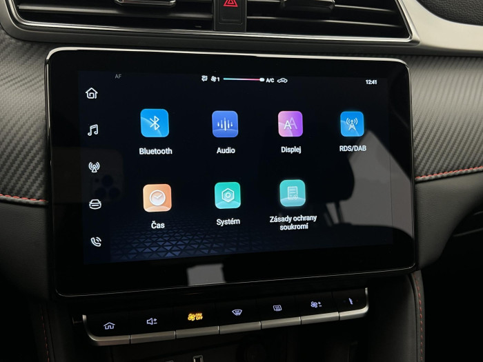 MG ZS 1.5 ESSENTIAL PLUS CZ 1.maj.