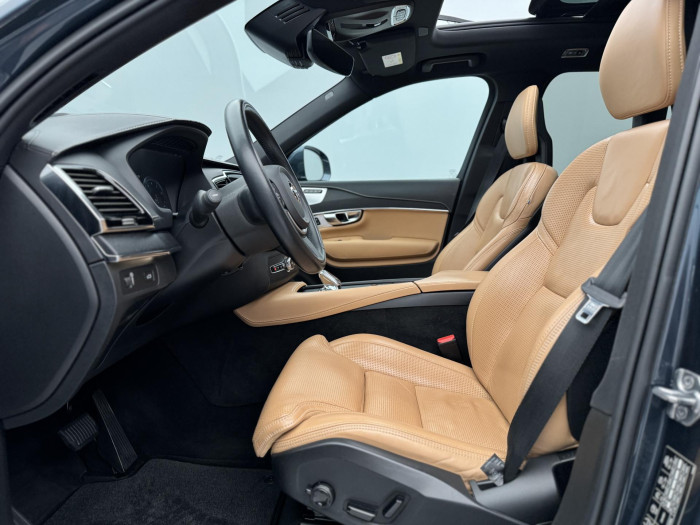 Volvo XC90 B5 AWD INSCRIPTION CZ 1.maj 7M