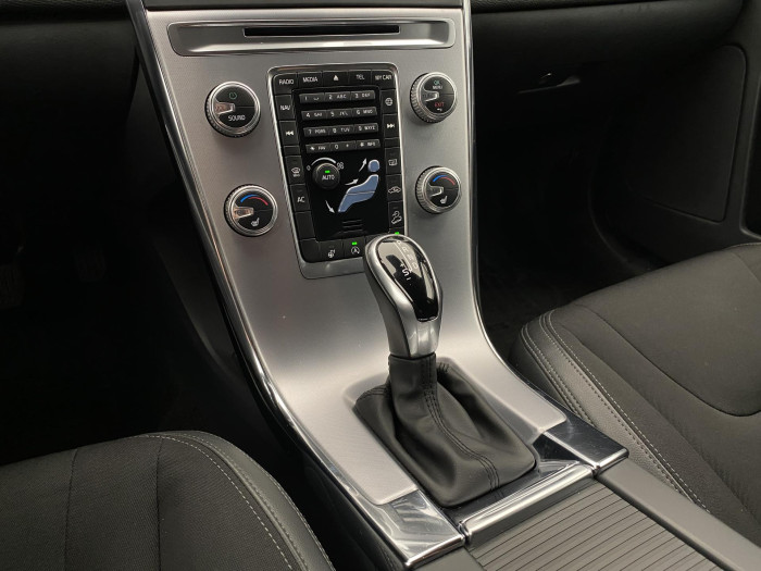 Volvo XC60 D4 AWD MOMENTUM AUT 2.4 d Momentum