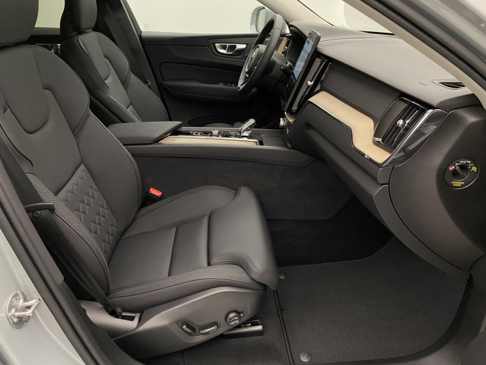 Volvo XC60 B5 AWD AUT BRIGHT PLUS