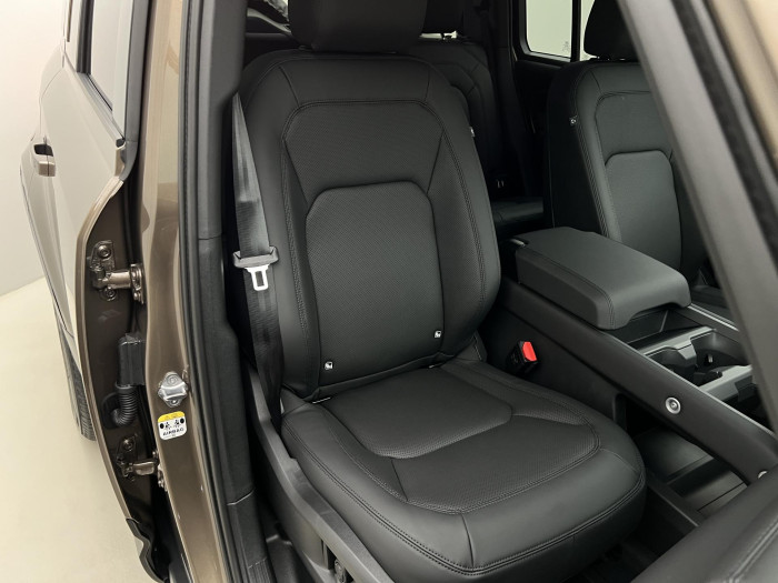 Land Rover Defender 110 D250 X-DYNAMIC SE AWD Aut 3.0 d Dynamic SE