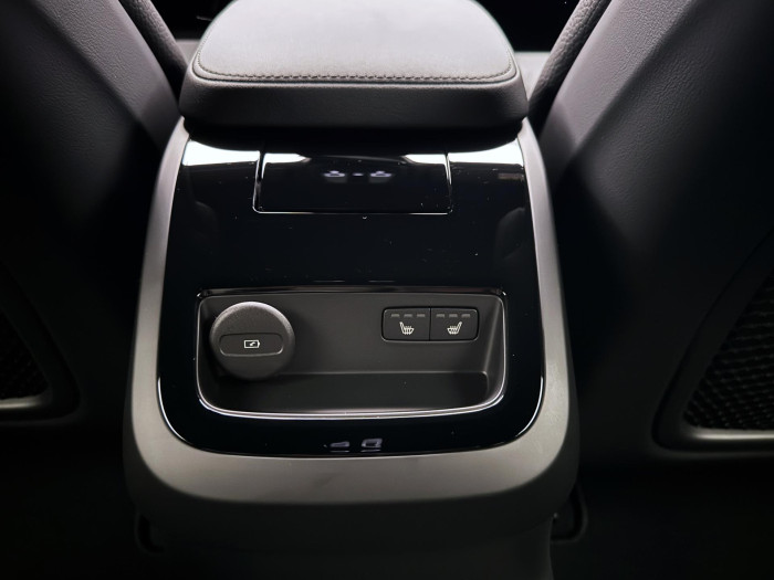 Volvo V60 T6 AWD Plug-in DARK PLUS