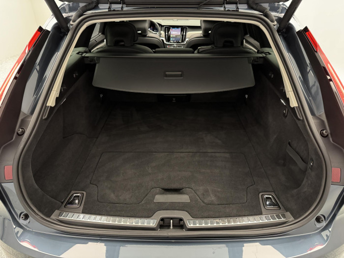 Volvo V90 CC B5 AWD ULTIMATE AUT 1.maj 2.0 CC CC