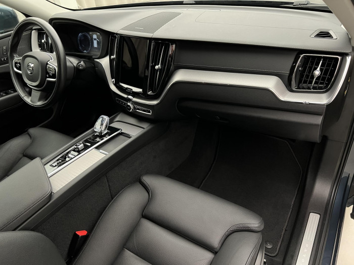 Volvo XC60 B5 AWD INSCRIPTION AUT 1.maj.