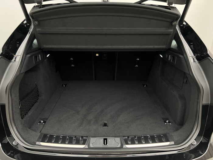 Jaguar F-Pace 250 AWD HSE AUT 1.maj.