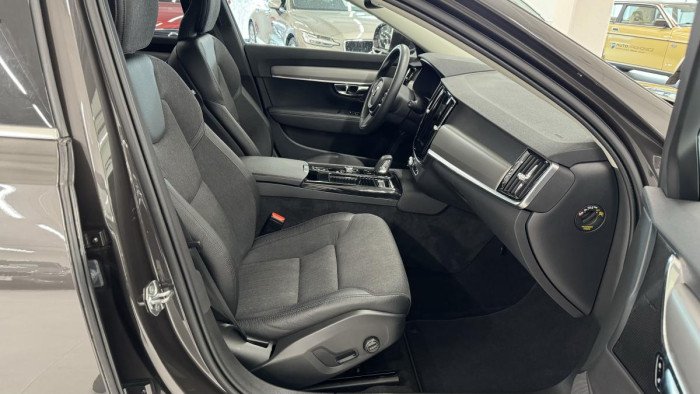 Volvo V90 T6 AWD INSCRIPTION REZERVACE